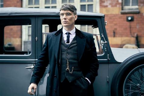 how old is tommy shelby in season 1